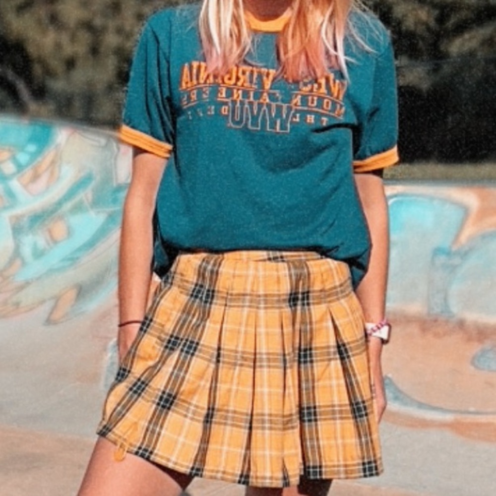 NWOT/ Yellow/Black Pleated Schoolgirl / Skater Skirt
